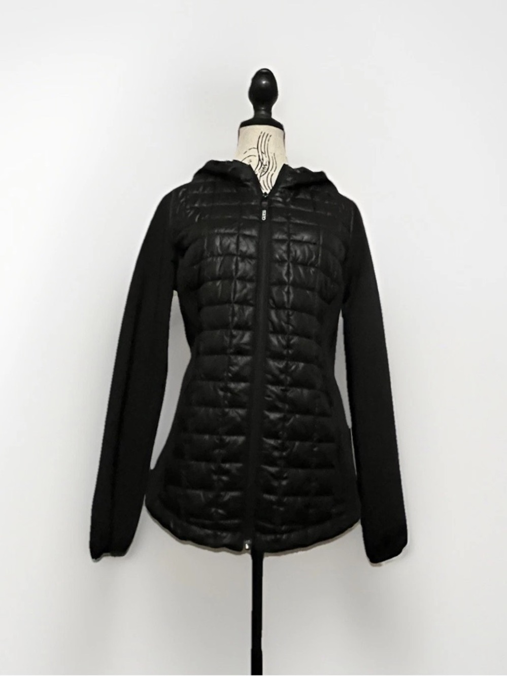 GUESS Women's Medium Black Hybrid Quilted Full Zip Hooded Jacket
